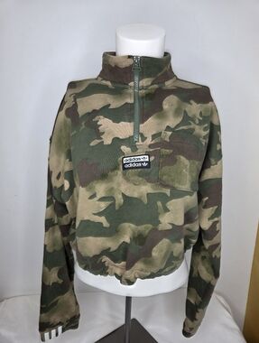 Adidas Originals Size M Half-Zip Cropped Camo Sweatshirt